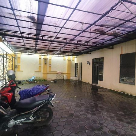 Reddoorz Syariah At Demasto Homestay Jembel Exteriér fotografie